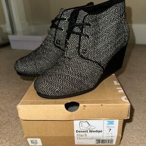 Toms Wedges Lace Boots